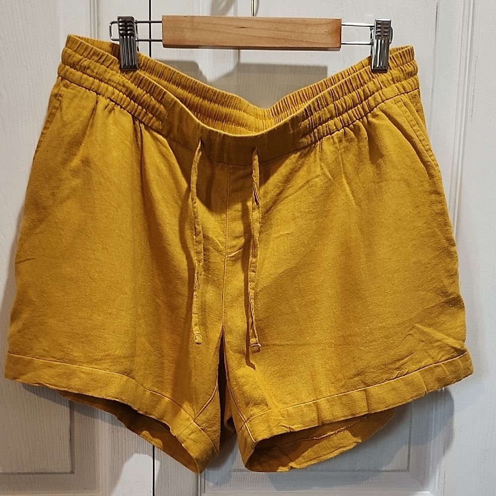 Old Navy Yellow Women's Shorts